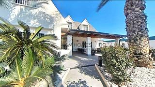 Chalet à Bellavista-Capiscol-Frank Espinós. Espectacular chalet en venta en san juan de alicante