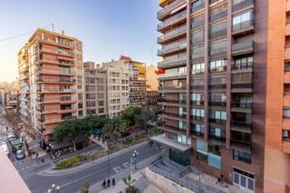 Appartamento in Casco Antiguo - Sta. Cruz - Ayuntamiento. Piso en venta en la rambla de alicante
