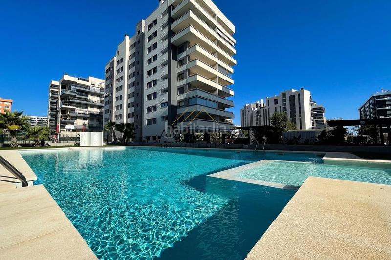 Foto 4383c7e2-908a-4bdf-bb03-c92ea4307c81. Ático espectacular ático en venta en playa san juan en Alicante