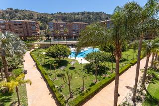 Appartement à Vistahermosa. Exclusivo piso de 5 dormitorios en vistahermosa