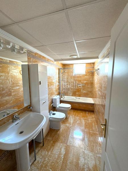 Foto 41260d07-29a3-4d3a-80f3-48f4fe7ce4ea. Pis amb aparcament a Ensanche-Diputación Alicante