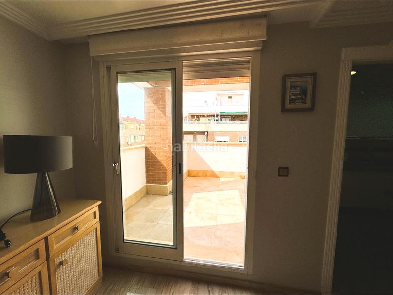 Foto ae0dcecf-8143-4d91-ab6a-cd63649be674. Dachwohnung mit parking in Ensanche-Diputación Alicante