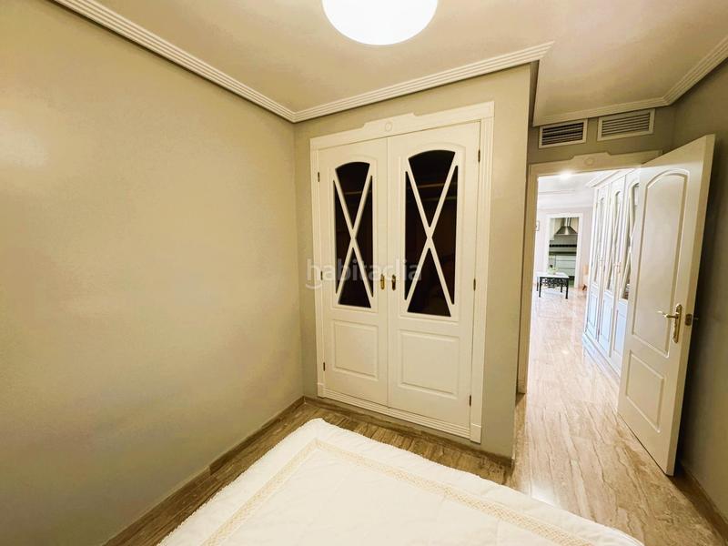 Foto cae23fb1-65e3-4fe3-9232-4abce5d4b1c7. Dachwohnung mit parking in Ensanche-Diputación Alicante