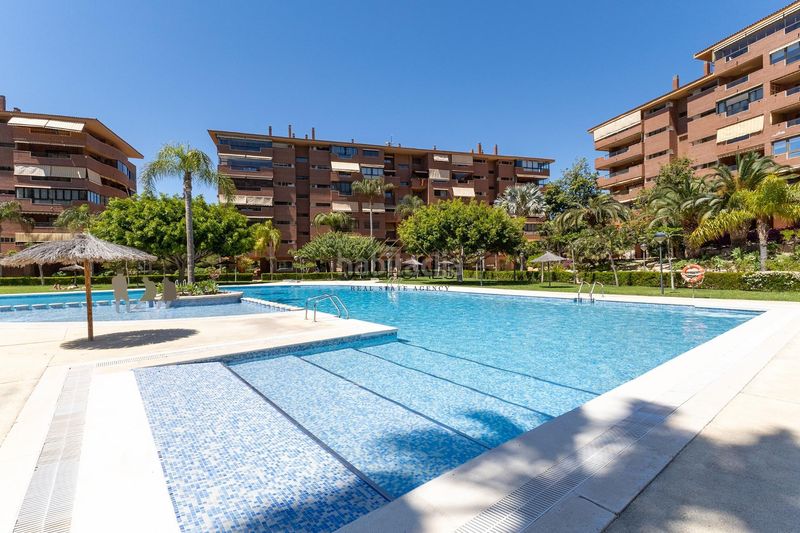Foto 0f4057f7-8316-4236-ada1-a340a3a61925. Pis amb aparcament piscina a Vistahermosa Alicante