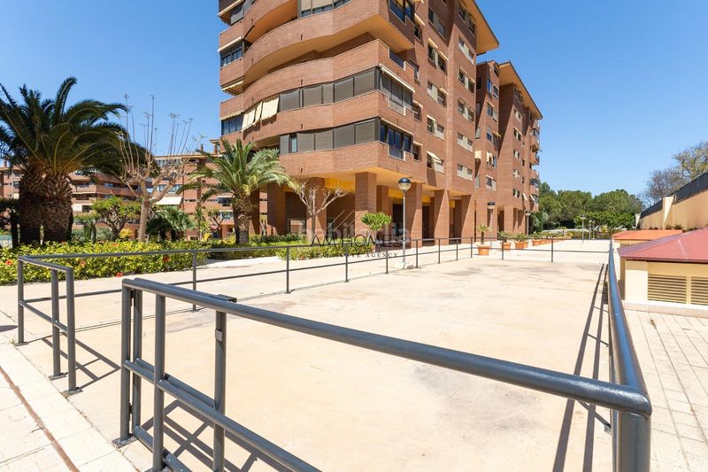 Foto 42af4416-38f2-484e-a3cc-ca32b4d48d2a. Pis amb aparcament piscina a Vistahermosa Alicante