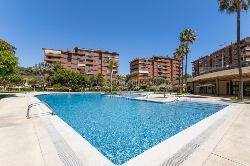 Foto d6cb7b6f-19fe-401f-a471-37af40f23462. Pis amb aparcament piscina a Vistahermosa Alicante