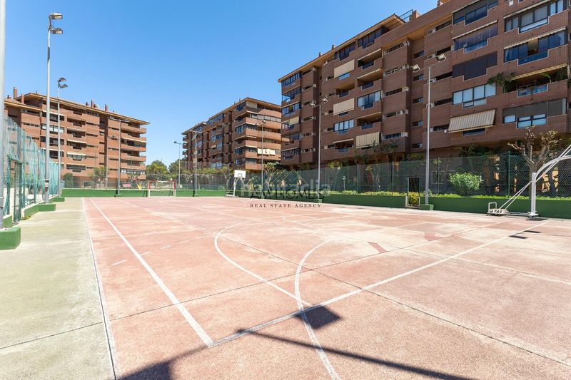 Foto e9ce1665-fa9d-49eb-b59b-f349cb856ef2. Pis amb aparcament piscina a Vistahermosa Alicante