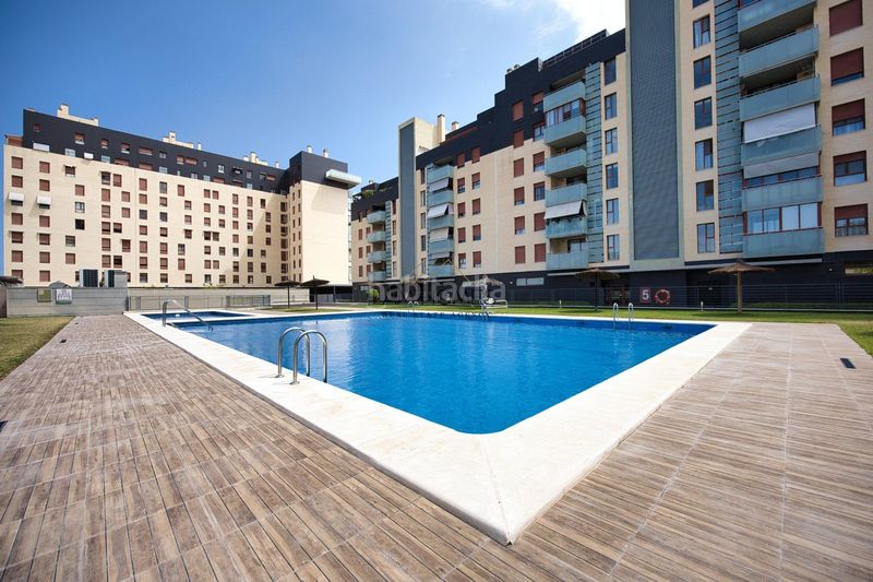 Foto 58f53c7d-dc58-4dcd-b63d-02942f303608. Àtic amb aparcament piscina a Paus - Polígono San Blas Alicante