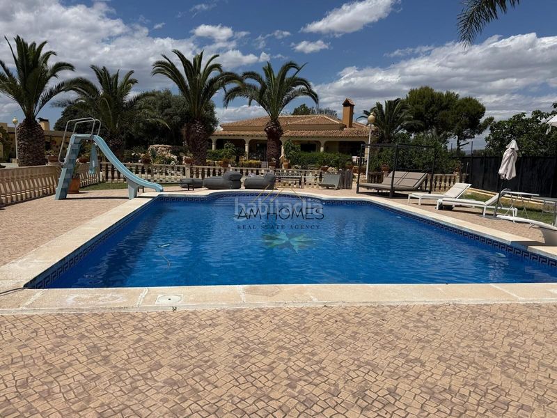 Foto 29f3482a-774a-4f90-838b-330132aad197. Chalet espectacular chalet independiente con 10.000 m2 de parcela, piscina y casa de invitados en Elche / Elx