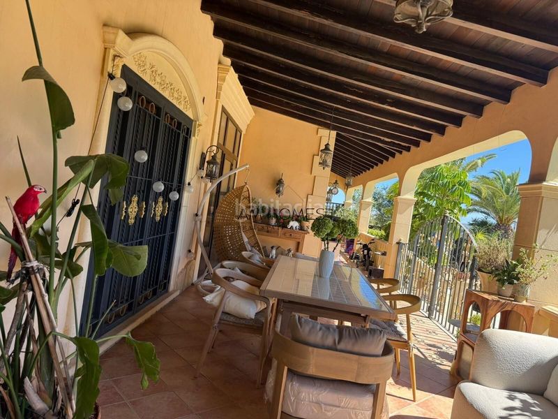 Foto cf802445-147f-487a-a376-32996c4311f5. Chalet espectacular chalet independiente con 10.000 m2 de parcela, piscina y casa de invitados en Elche / Elx