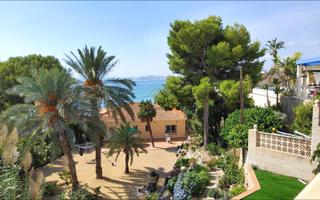Haus in Pueblo Español-Coveta Fumá. Espectacular chalet en coveta fumá con vistas  al mar