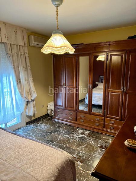 Foto c4ecdfd7-2ad8-40ba-a1cd-306e7abdb482. Casa amb xemeneia aparcament a Ctra. Circunvalación - La Magdalena Jaén