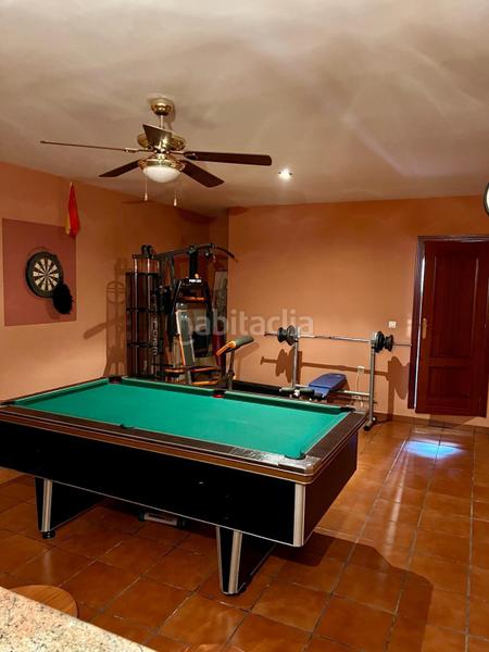 Foto e0091a88-d0df-41e6-918d-d87ecf3c00ec. Casa amb xemeneia aparcament a Ctra. Circunvalación - La Magdalena Jaén