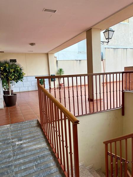 Foto e45db555-ef53-4fb0-9c02-cae787f53bdf. Casa amb xemeneia aparcament a Ctra. Circunvalación - La Magdalena Jaén