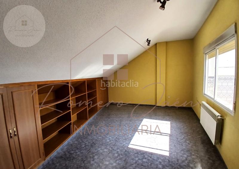 Foto 6c4abf3a-09a3-4a6c-8061-e3ad265f09d3. Casa amb aparcament a San Ildefonso - Catedral Jaén