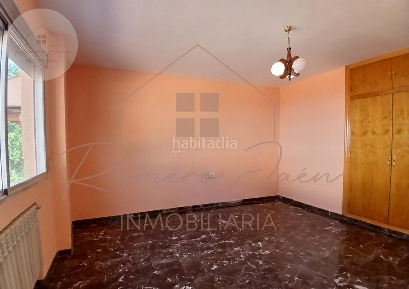 Foto 9d35487e-eb47-416a-8717-548496bcd4b2. Casa amb aparcament a San Ildefonso - Catedral Jaén
