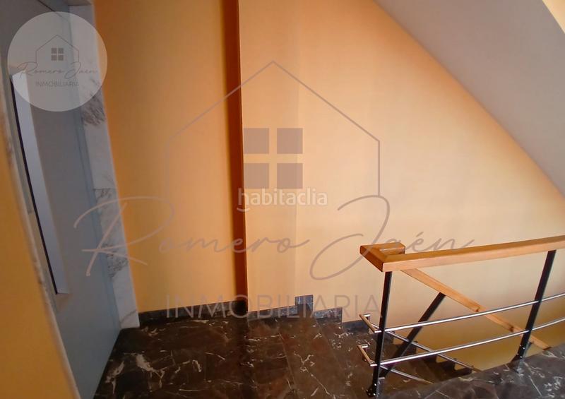 Foto a3b28350-6bce-48d4-825a-3b7be4cb8de1. Casa amb aparcament a San Ildefonso - Catedral Jaén