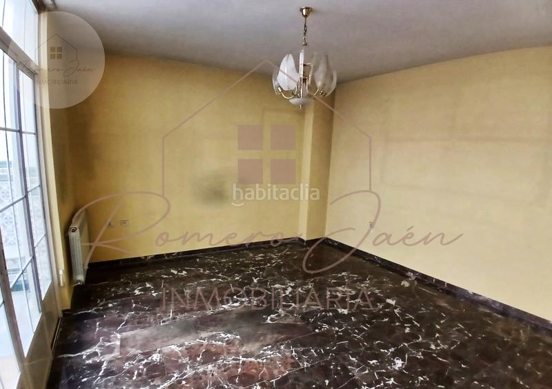 Foto ba1ea25f-a06e-4f6f-9826-20d9bab01de4. Casa amb aparcament a San Ildefonso - Catedral Jaén