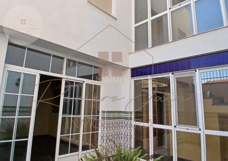 Foto 4f8fdb1b-814d-4c92-81ff-c0fa00bcea97. Haus mit parking in San Ildefonso - Catedral Jaén