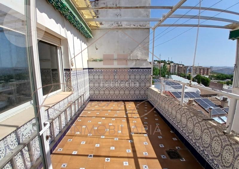 Foto 62b8f9e1-c09b-4035-b394-379f2b944f9c. Haus mit parking in San Ildefonso - Catedral Jaén
