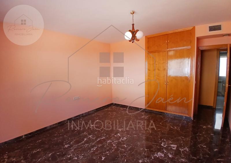 Foto 9369cc1d-cdb6-4927-a0a3-dbece74f2cd2. Haus mit parking in San Ildefonso - Catedral Jaén