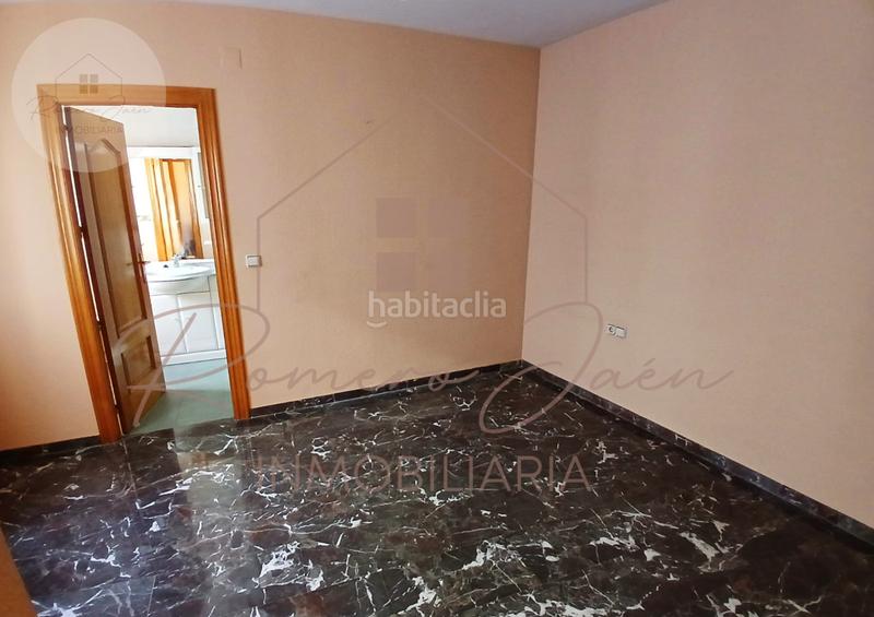 Foto 69bde076-421a-4abe-b60e-ff357b2a5899. Maison avec parking dans San Ildefonso - Catedral Jaén