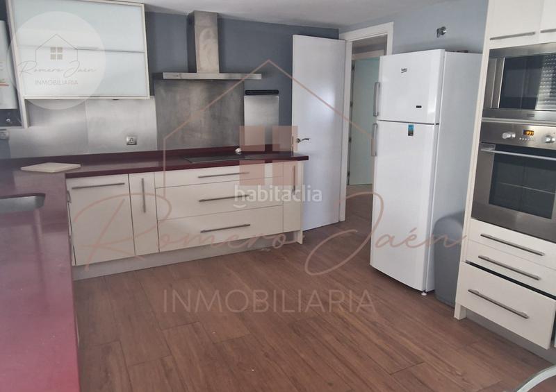 Foto 5725a3e9-4293-496a-af23-2f436fdb71b8. Location appartement avec chauffage parking dans Renfe - Bulevar 1ª y 2ª Fase Jaén