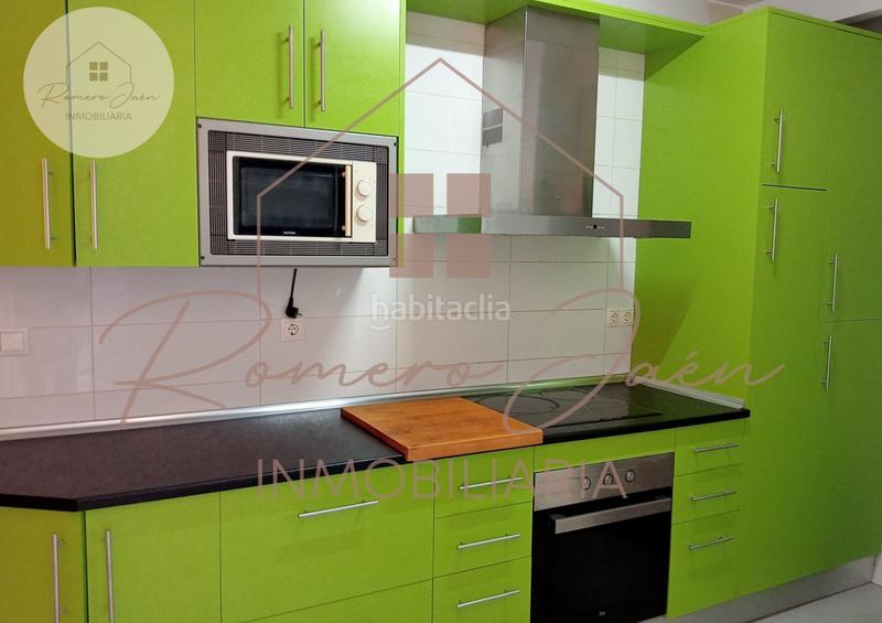 Foto b6061087-ecc9-409e-8c9c-0a92b1024fb3. Pis a Ctra. Circunvalación - La Magdalena Jaén