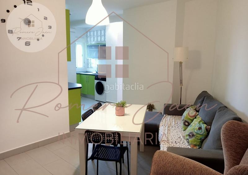 Foto facb2ae5-f14f-49a4-977f-f6f82b32431c. Pis a Ctra. Circunvalación - La Magdalena Jaén