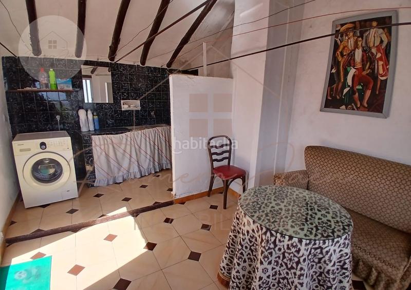 Foto 0fdd95d4-8542-41f1-bac9-2e471ccfe2f1. Casa en Ctra. Circunvalación - La Magdalena Jaén