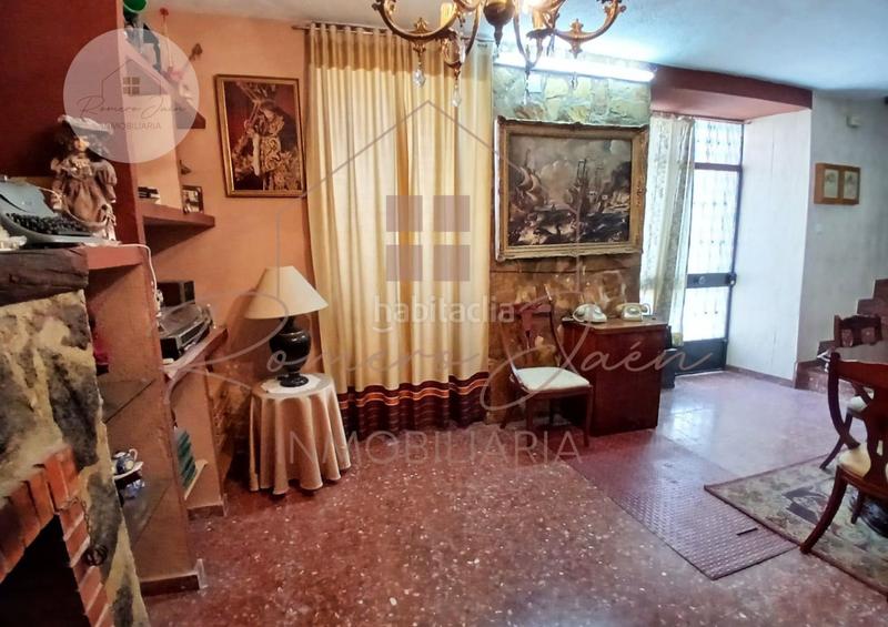 Foto b68bcf00-24a3-4c55-bb75-0b6b060be5f1. House with heating in Ctra. Circunvalación - La Magdalena Jaén