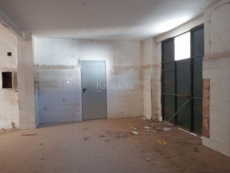 Foto 400b70d3-6952-4242-bb06-ae7750084125. Edificio in San Felipe - El Almendral - La Merced Jaén