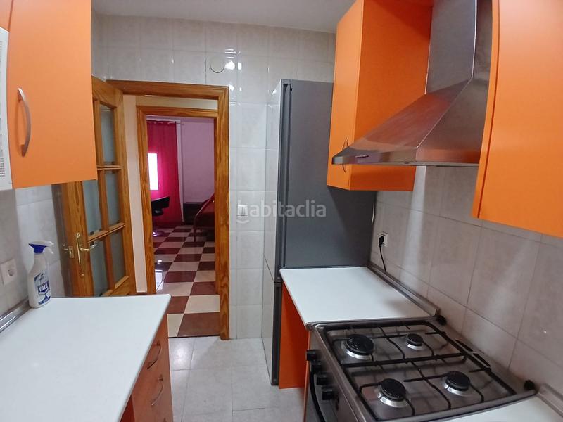 Foto a7a9e3d2-c54d-4331-be32-ac33337ec319. Rent flat in Ctra. Circunvalación - La Magdalena Jaén
