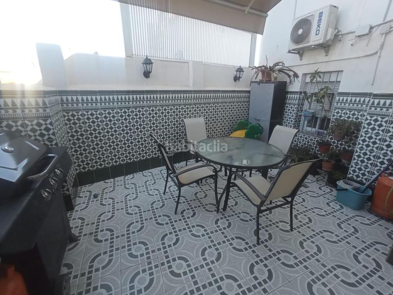 Foto f42faca6-7e5e-415d-9179-44a81b7d4a11. House with heating in Ctra. Circunvalación - La Magdalena Jaén