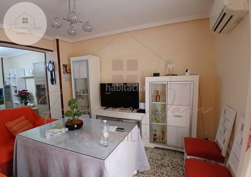 Foto f2b98b60-fd9b-4247-9219-10b1e40ad47e. Flat in Peñamefecit - Avda Barcelona Jaén