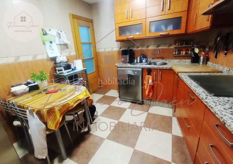 Foto 2aa5e8c4-f8d2-4af6-a294-6dce3067e4c9. Location maison avec chauffage dans Ctra. Circunvalación - La Magdalena Jaén