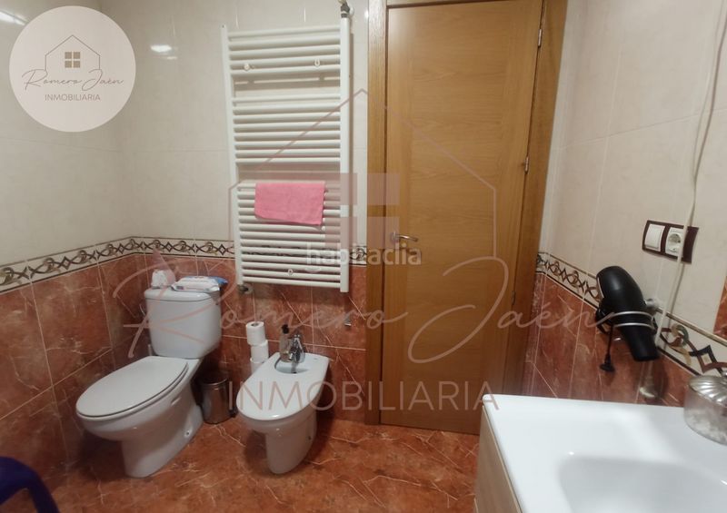 Foto 7f7ba822-054a-41d4-8474-4017772a3bf6. Location maison avec chauffage dans Ctra. Circunvalación - La Magdalena Jaén