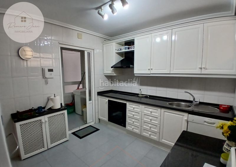 Foto c990cf99-9178-48e9-aa68-4b284217c15a. Flat with heating in San Bartolomé - Millán de Priego Jaén