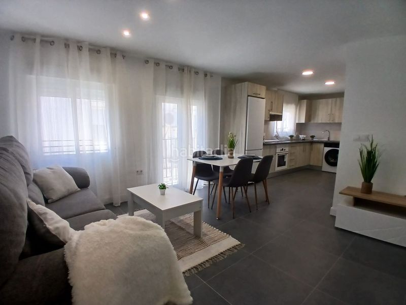 Foto 0e8c356c-d95a-4d44-98e0-12d3f904f2d6. Lloguer pis a Ctra. Circunvalación - La Magdalena Jaén