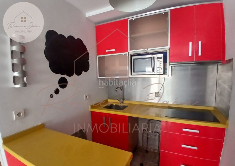 Foto 49f7d2da-0a3e-4c1a-94de-ae3ecb19cc78. Rent flat in San Ildefonso - Catedral Jaén