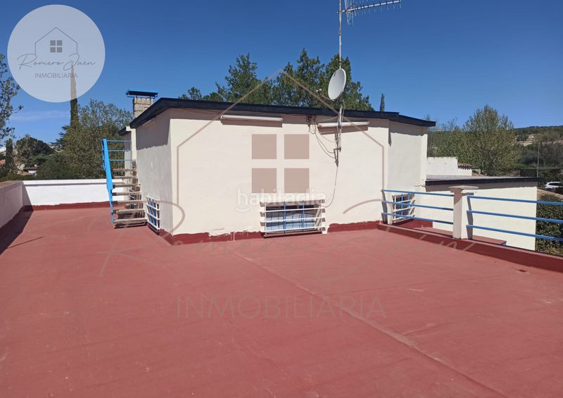 Foto 7c8bb807-5b8c-4333-8ba0-960d9266582a. Casa amb piscina a Guardia de Jaén (La)