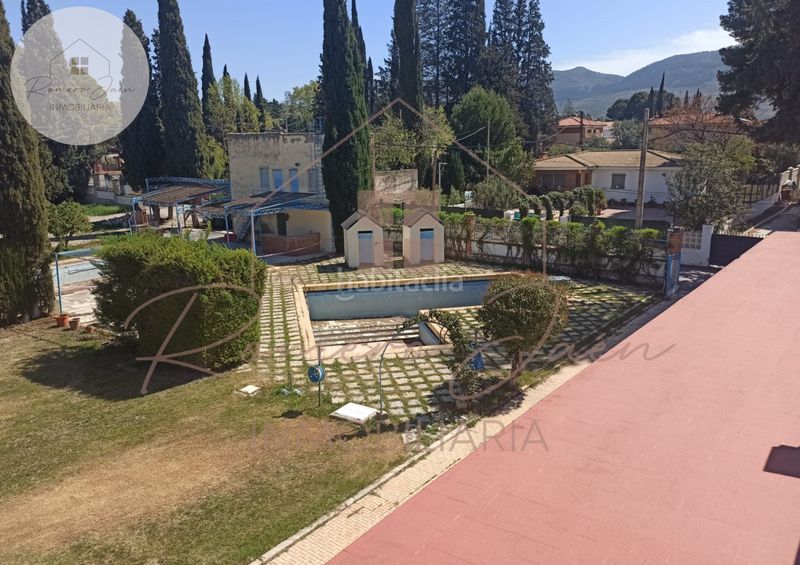 Foto b00cc912-cbc5-481f-9496-d4b853881403. Casa amb piscina a Guardia de Jaén (La)