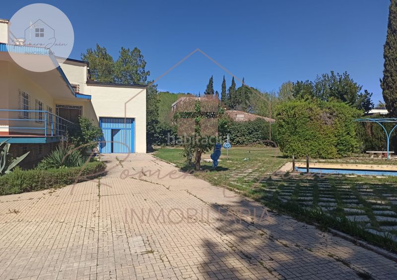 Foto dd9f670f-beb4-4e67-814b-96e982929df6. Casa amb piscina a Guardia de Jaén (La)