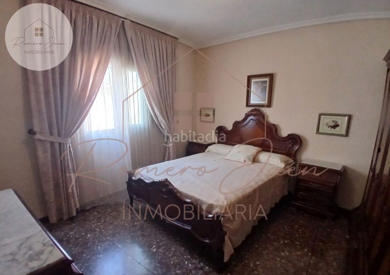 Foto db78c9fc-022a-4c22-912e-e07cf36d238d. Flat in Peñamefecit - Avda Barcelona Jaén