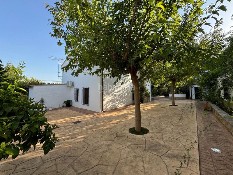 Foto 321d177f-c431-4ce3-b48e-bac7171ea7a5. Casa  señorial a las afueras en Ctra. Circunvalación - La Magdalena Jaén