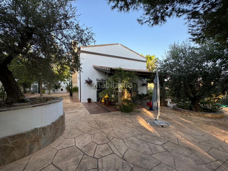 Foto 40d3ff7b-2ddf-4b47-9bac-011d0b2a3581. Casa  señorial a las afueras en Ctra. Circunvalación - La Magdalena Jaén