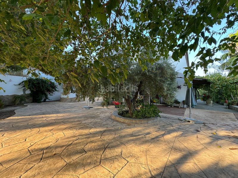 Foto a7ce8240-09b8-4c58-9483-17125437c084. Casa  señorial a las afueras en Ctra. Circunvalación - La Magdalena Jaén