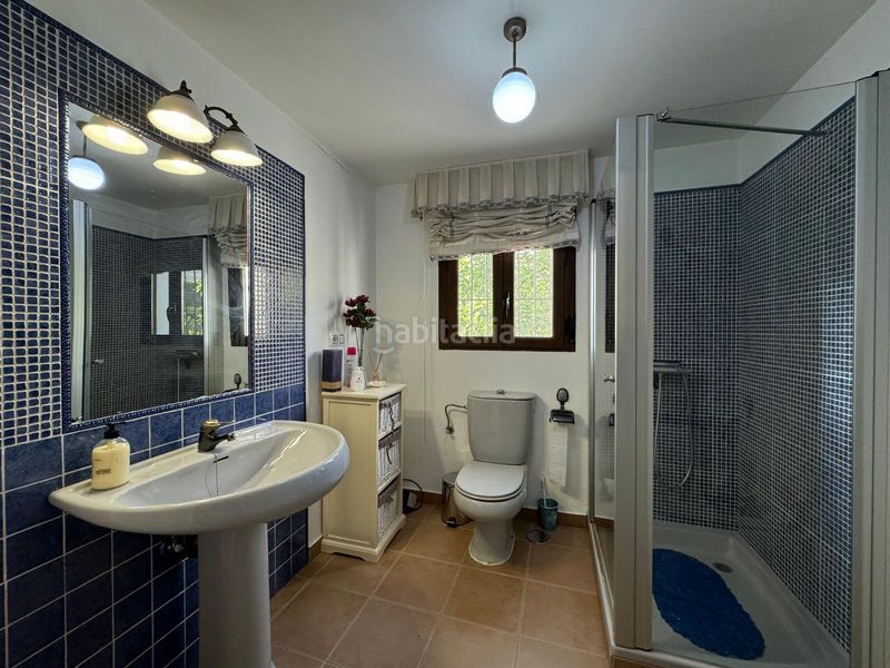Foto bef2ff0c-d095-491d-9425-c39ef5f900ec. Casa  señorial a las afueras en Ctra. Circunvalación - La Magdalena Jaén