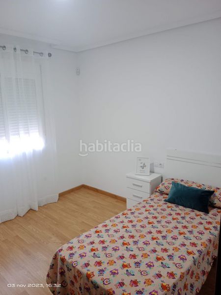 Foto 5ff71529-b706-43f5-95f7-dd0a7e9a9498. Rent flat with pool in Mancha Real