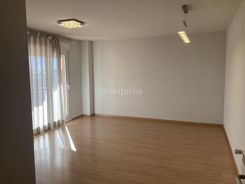 Foto aa3ca4ad-a57a-4e9c-8cfd-e38e0c74faea. Affitto appartamento con riscaldamento parcheggio piscina in Colmenar Viejo